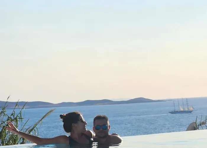 Elli Tropical Luxury Sunset-infinity Pool- Sea Side-near Center Parking 4*