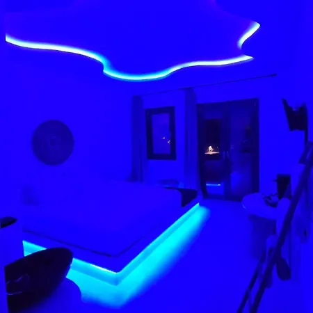 Elli Tropical Luxury Sunset-infinity Pool- Sea Side-near Center Parking Appart hôtel 4*