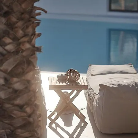 Elli Tropical Luxury Sunset-infinity Pool- Sea Side-near Center Parking 아파트호텔