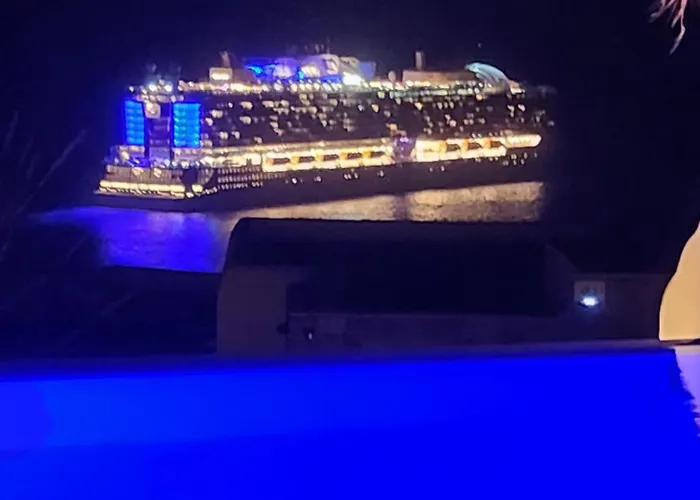 Ξενοδοχείο με διαμερίσματα Elli Tropical Luxury Sunset-infinity Pool- Sea Side-near Center Parking