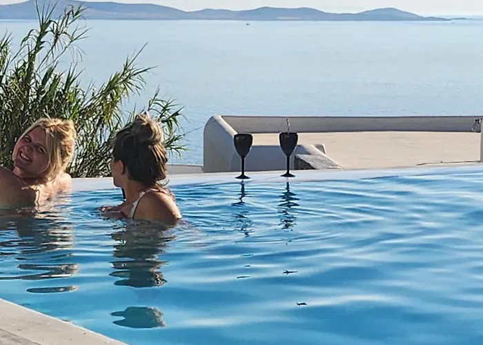 Ξενοδοχείο με διαμερίσματα Elli Tropical Luxury Sunset-infinity Pool- Sea Side-near Center Parking Mykonos Town